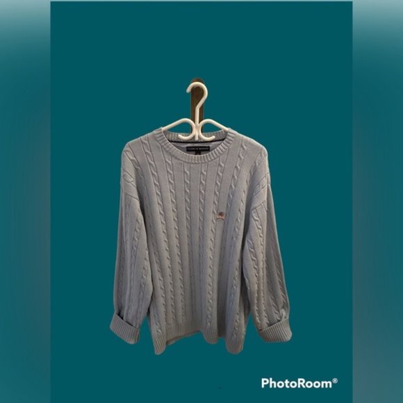 Tommy Hilfiger - Picture 1 of 7